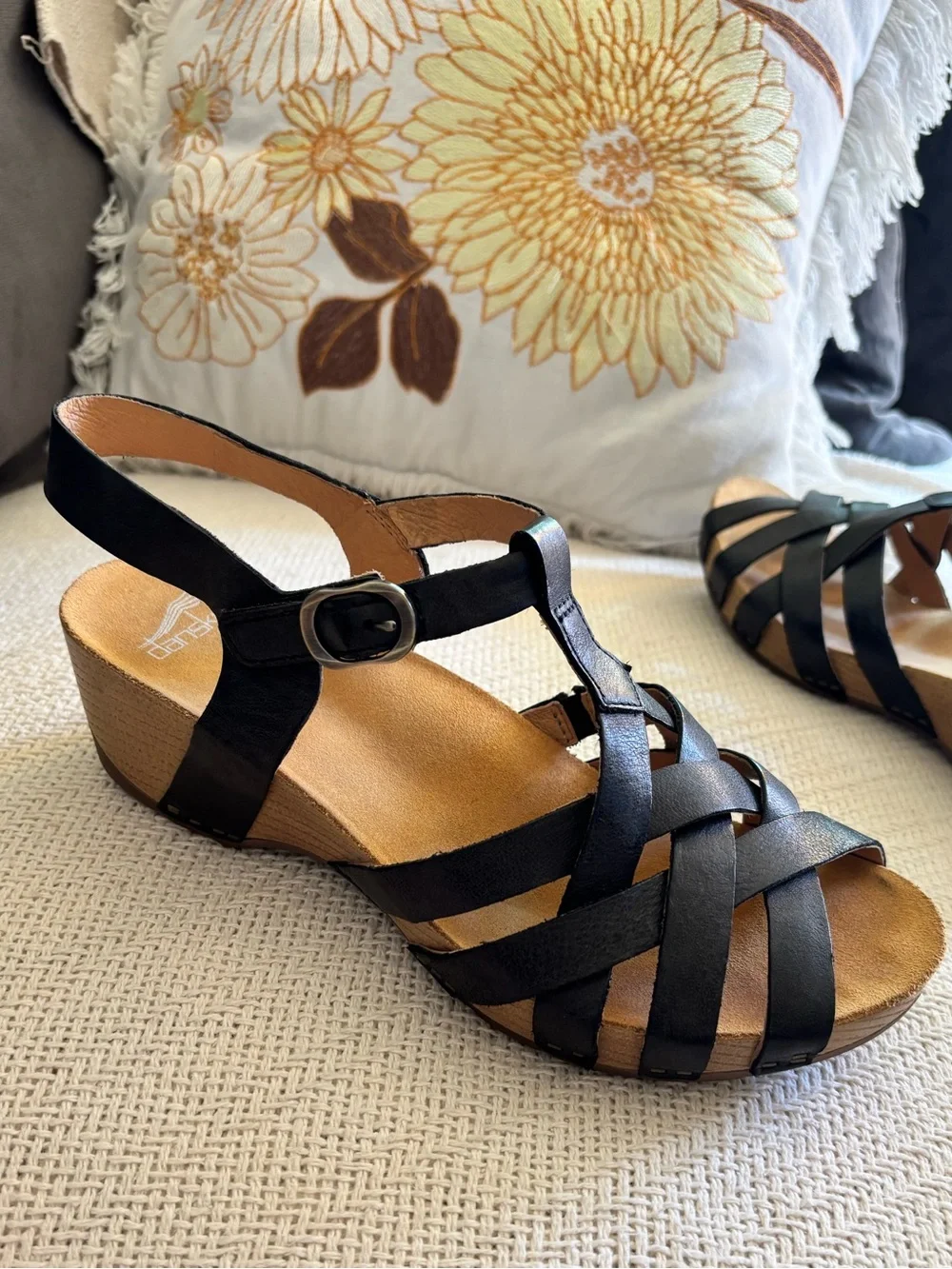 Dansko Tinley Fisherman Wedge Sandals Black Leather Size EU 40